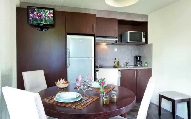 Bmo Ifl, A Dolce By Wyndham