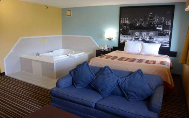 Super 8 by Wyndham Warrenton