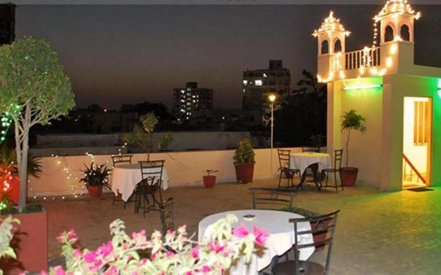 Hotel Bani Park Palace