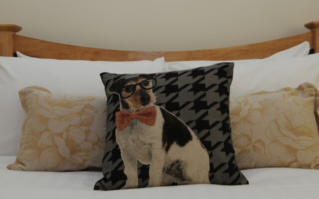 Your Stay Bristol Cotham Lawn
