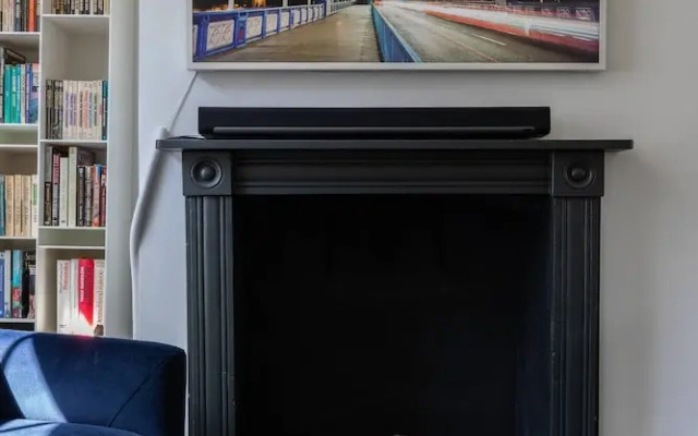Whittlesey Street II by Onefinestay