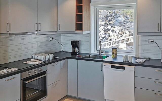 6 Person Holiday Home in Dyrvik