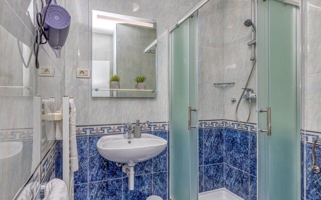 Seaview Apartment Mihaela