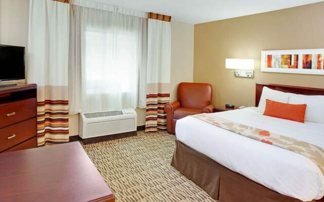 Hawthorn Suites by Wyndham Detroit Auburn Hills