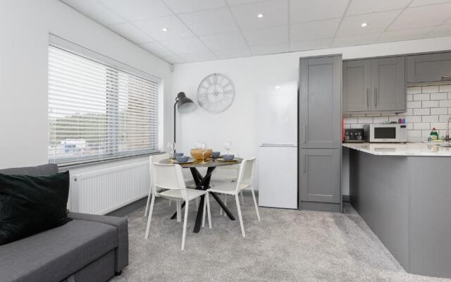 Oliverball Serviced Apartments - Sovereign Gate 1 - 2 bedroom apartment close to City Centre