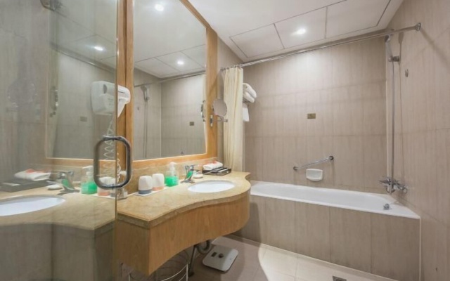 Yongli International Hotel – Bathroom – Shangrao