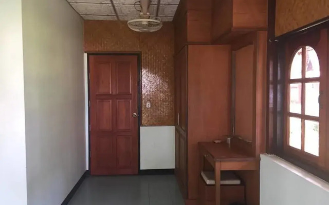 Chaloklum Bay Resort
