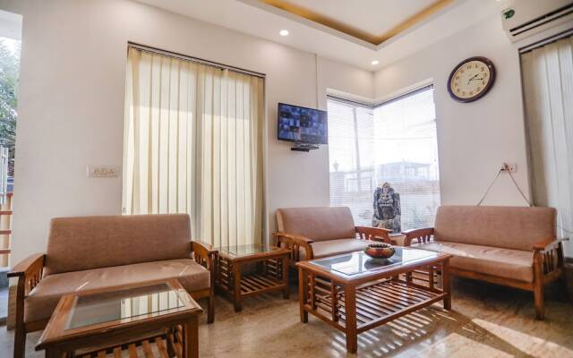 Fabhotel The Horizon