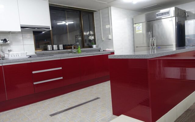 Unidence Seocho Gangnam