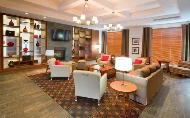 DoubleTree by Hilton Raleigh - Cary
