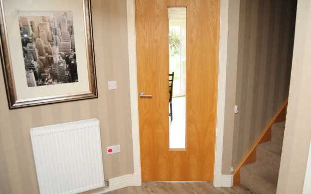 Pear Nook Treet - Exquisite Family Home