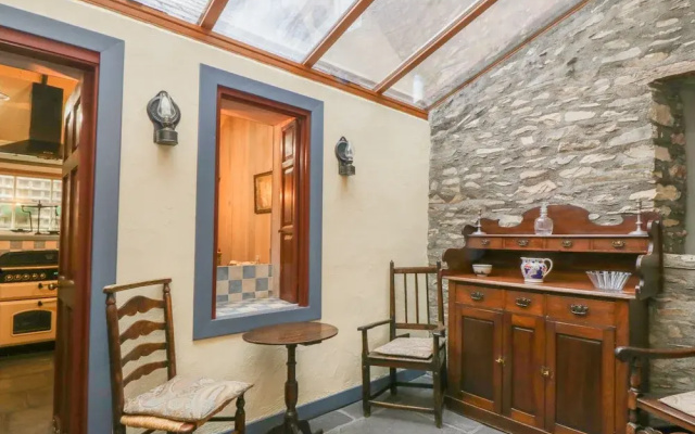 The Precinct House