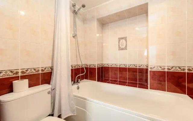 The Red Admiral Hotel