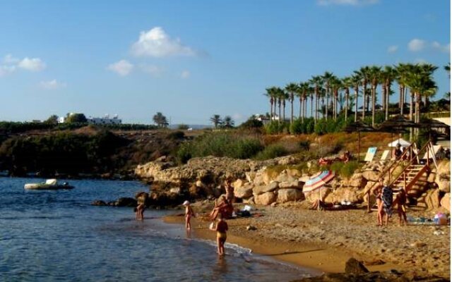 Five Waves Holiday Villas
