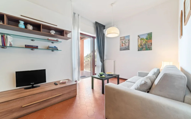 Vietri sul Mare Roomy Flat with Parking