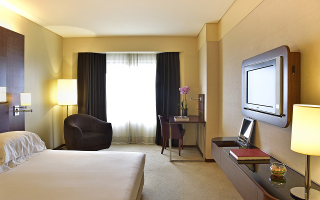 Porto Palácio Hotel by The Editory