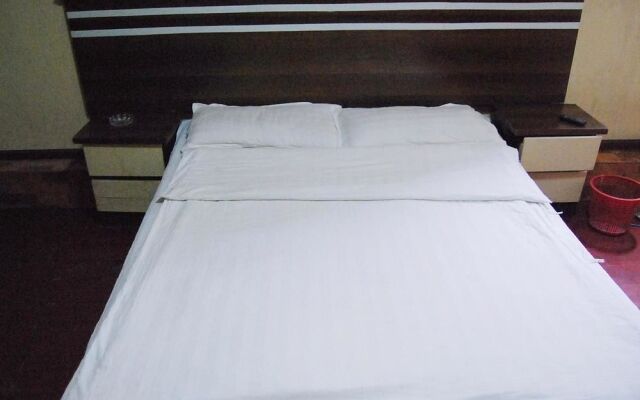 Huangting Hotel