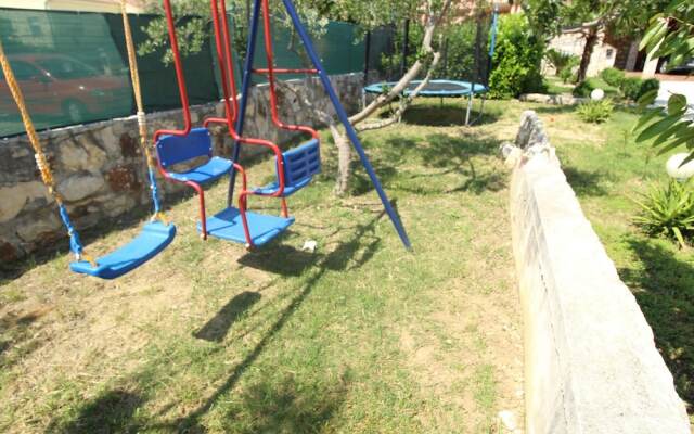 Charming Villa in Poličnik with Swimming Pool