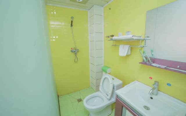 Xi'an Aiweixin Theme Hotel