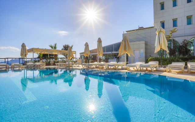 Dragut Point South Hotel
