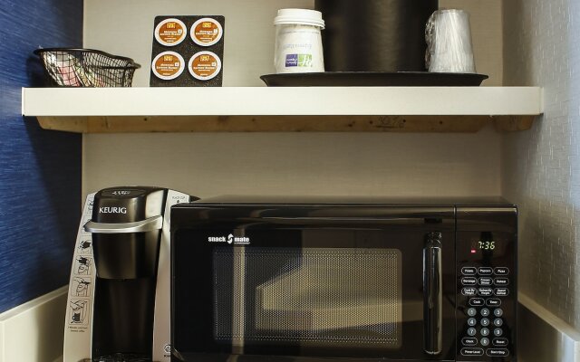Holiday Inn Express & Suites Louisville Downtown by IHG