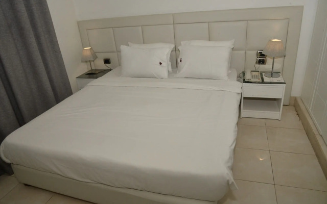 NY Suites Hotel