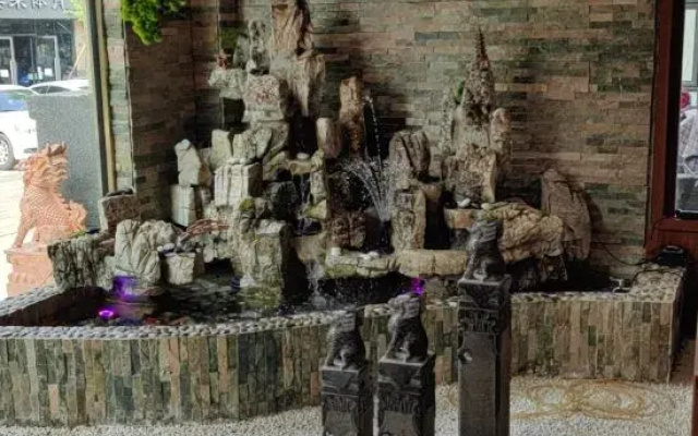 Zhaotong Yuting Lanshe Homestay (Shenggenshanshui Branch)