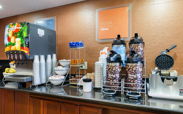 Comfort Inn & Suites Hutchinson