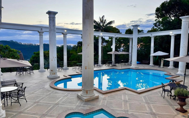 Aroso Paço Hotel