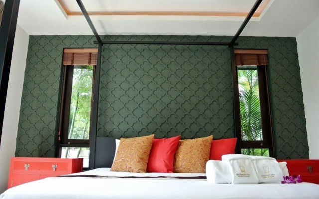 Phuket Ratchamaka Pool Villa