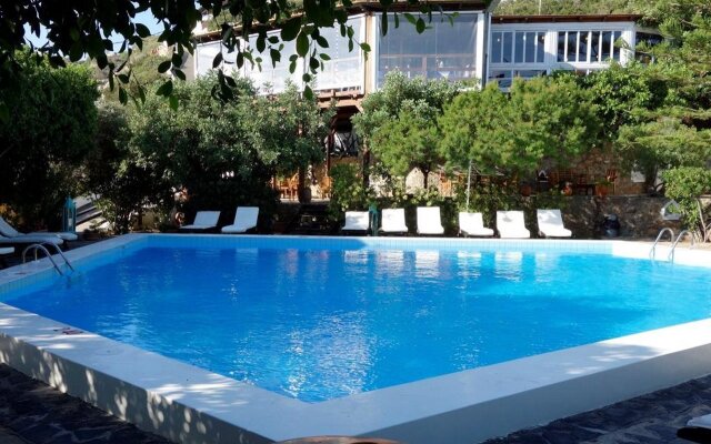 Cretan Village Hotel Apartments