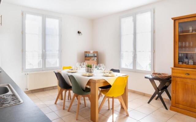 Maison de bourg a deux pas de la mer