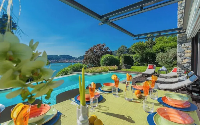 Villa Infinity by Rent all Como