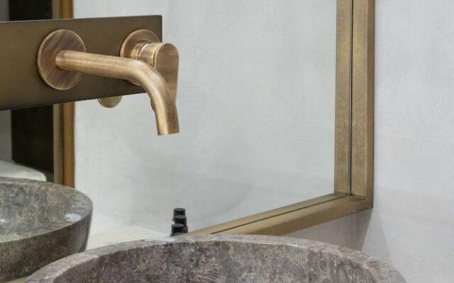 Inotropes Boutique Suites