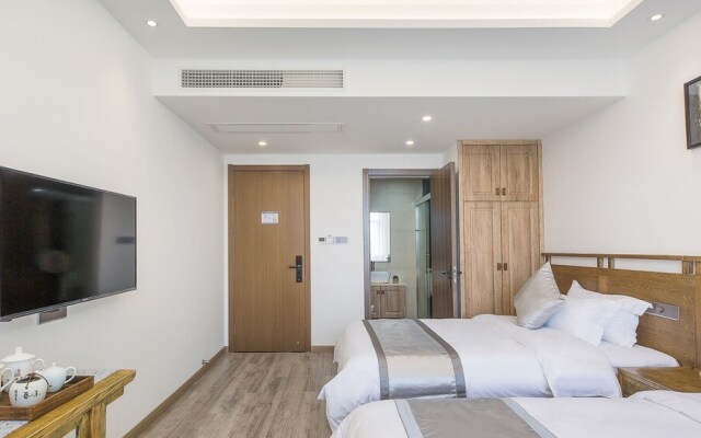 Floral Hotel Red Forest Yuyao