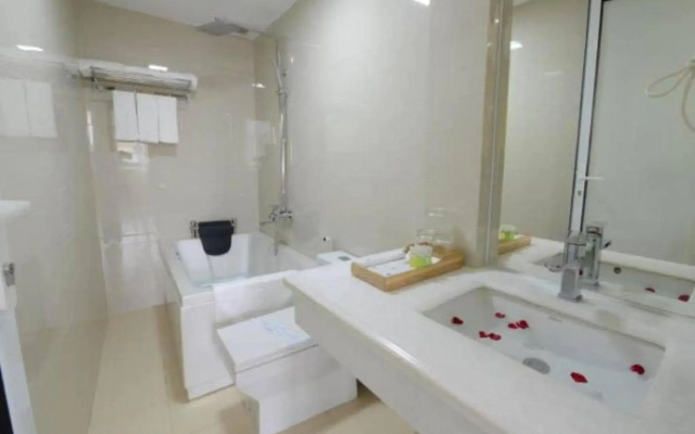 The Flower Boutique Hotel & Travel
