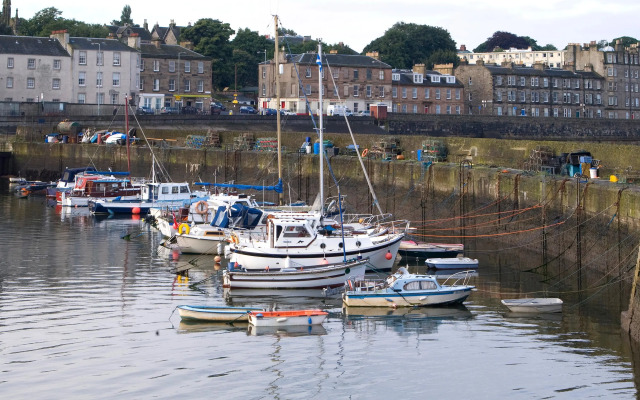 Premier Inn Edinburgh Leith Waterfront