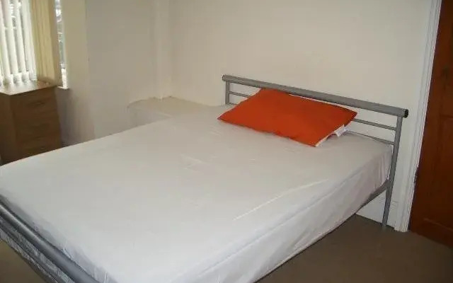 Birmingham Guest House 24