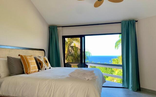 Catalina Tropical Lodge
