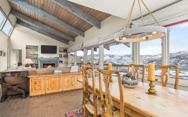 Oak Ridge Retreat by Snowmass Vacations