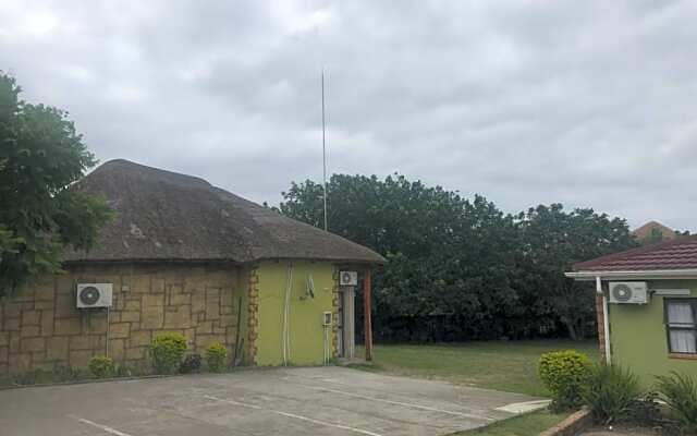 Sodwana Road Holiday Lodge