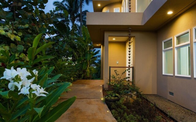 Punahele Point 3 Bedroom Home by Redawning