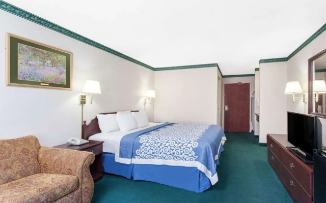 Days Inn Toledo Airport