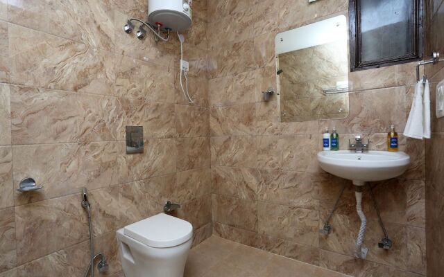 OYO Rooms Golf Course Road II