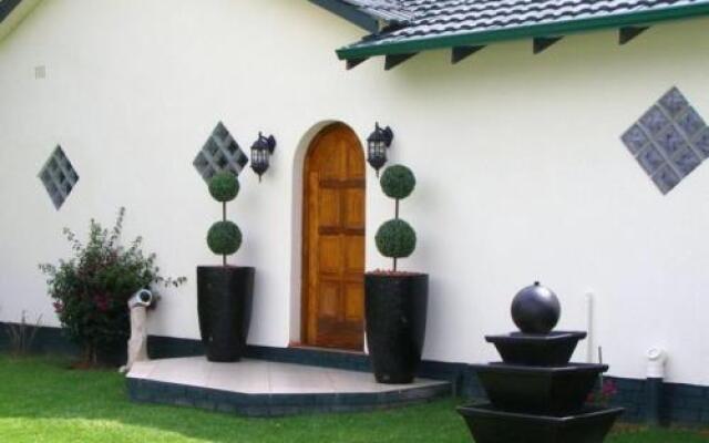 Avon Road Guest House & Tours