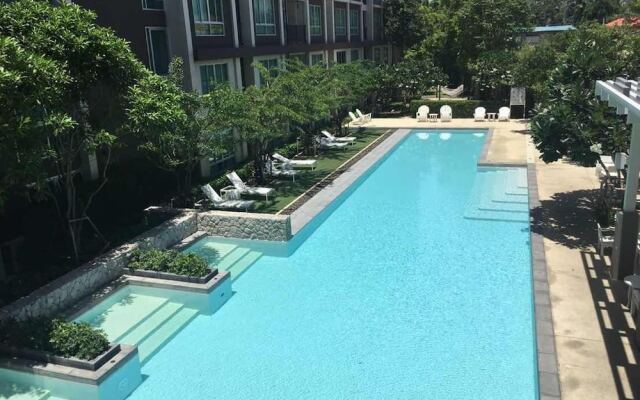 Baan Peang Ploen by Ying