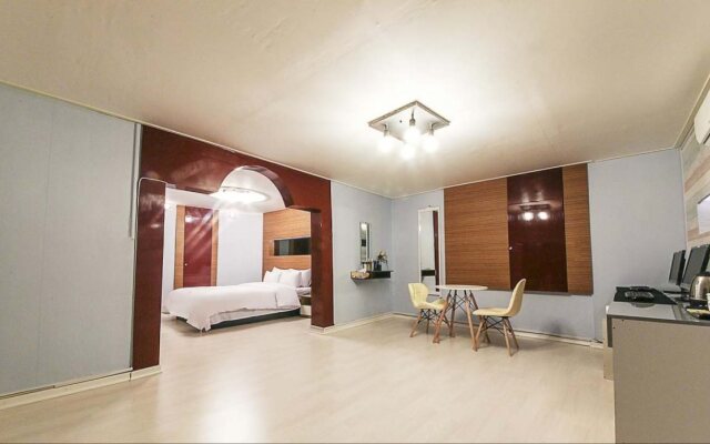 JJAK Hotel