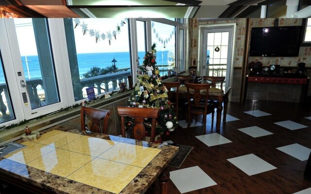 Gangneung Pension Sea and - Pet Friendly