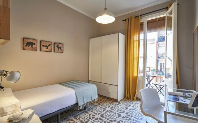 BeBarceloner Sants Apartments