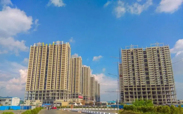 New Furnished 2BR with Office Room at Meikarta Apartment